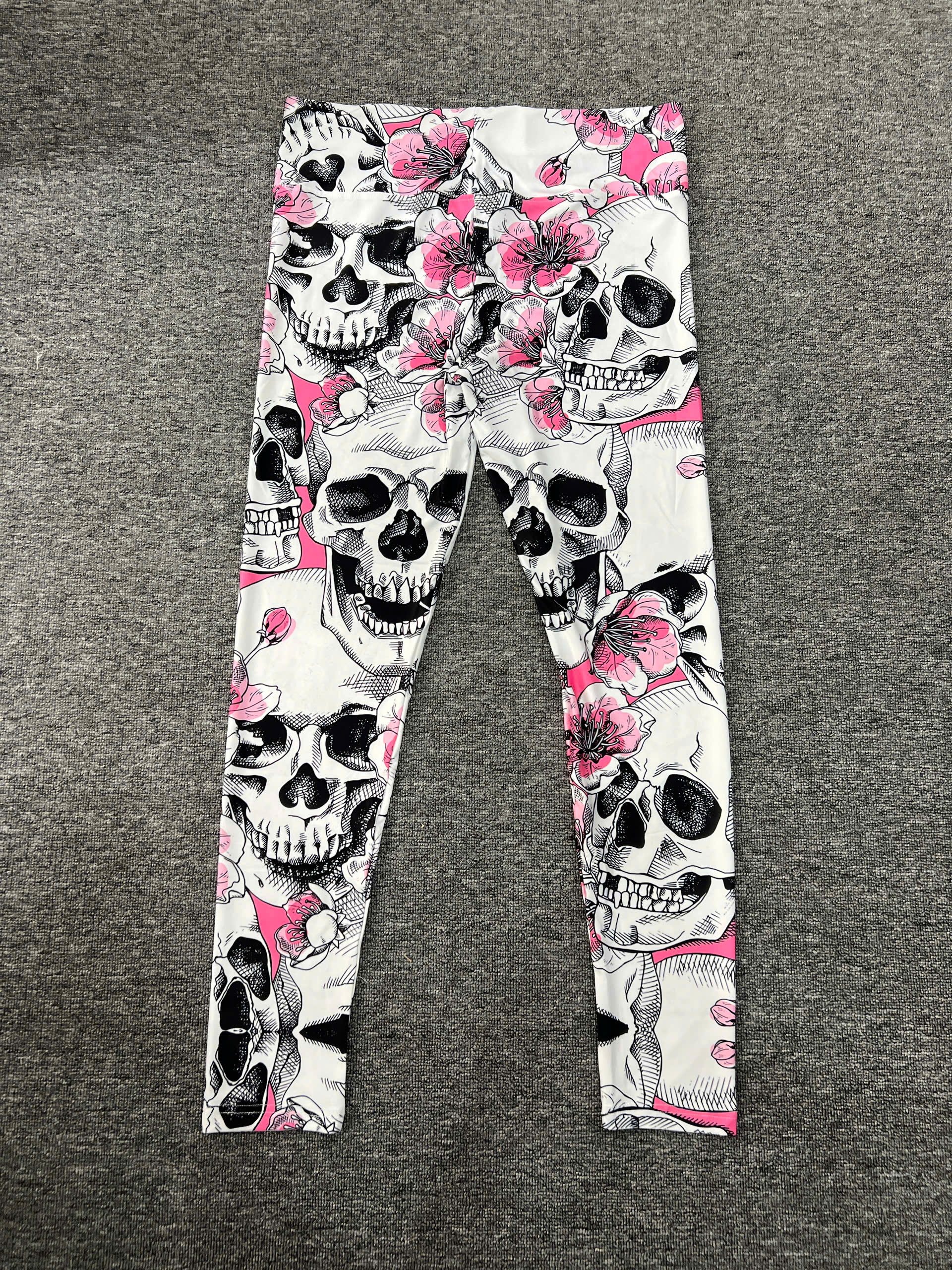 All-Over Print Women's Leggings 3 All-Over Print Women's Leggings - Image 3