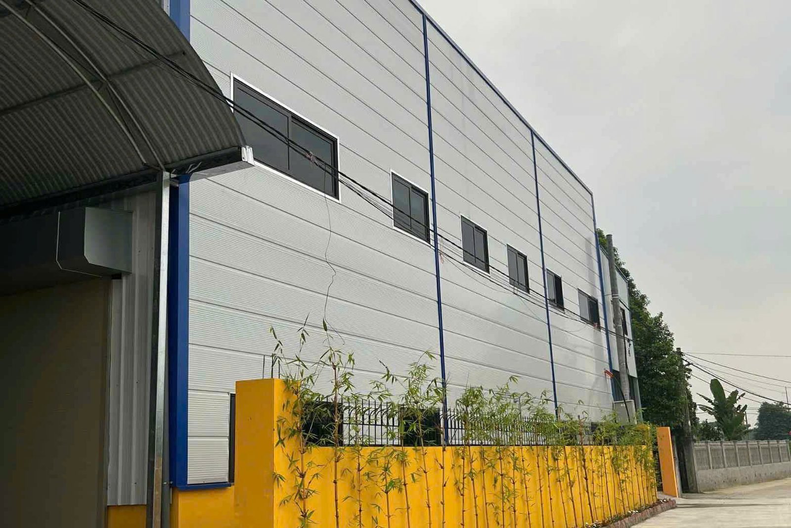 Custom Jersey Manufacturer 13 Onospod custom jersey factory building exterior Vietnam